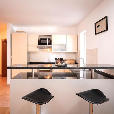 Villa Dalmatia Apartments Бол Екстериор снимка