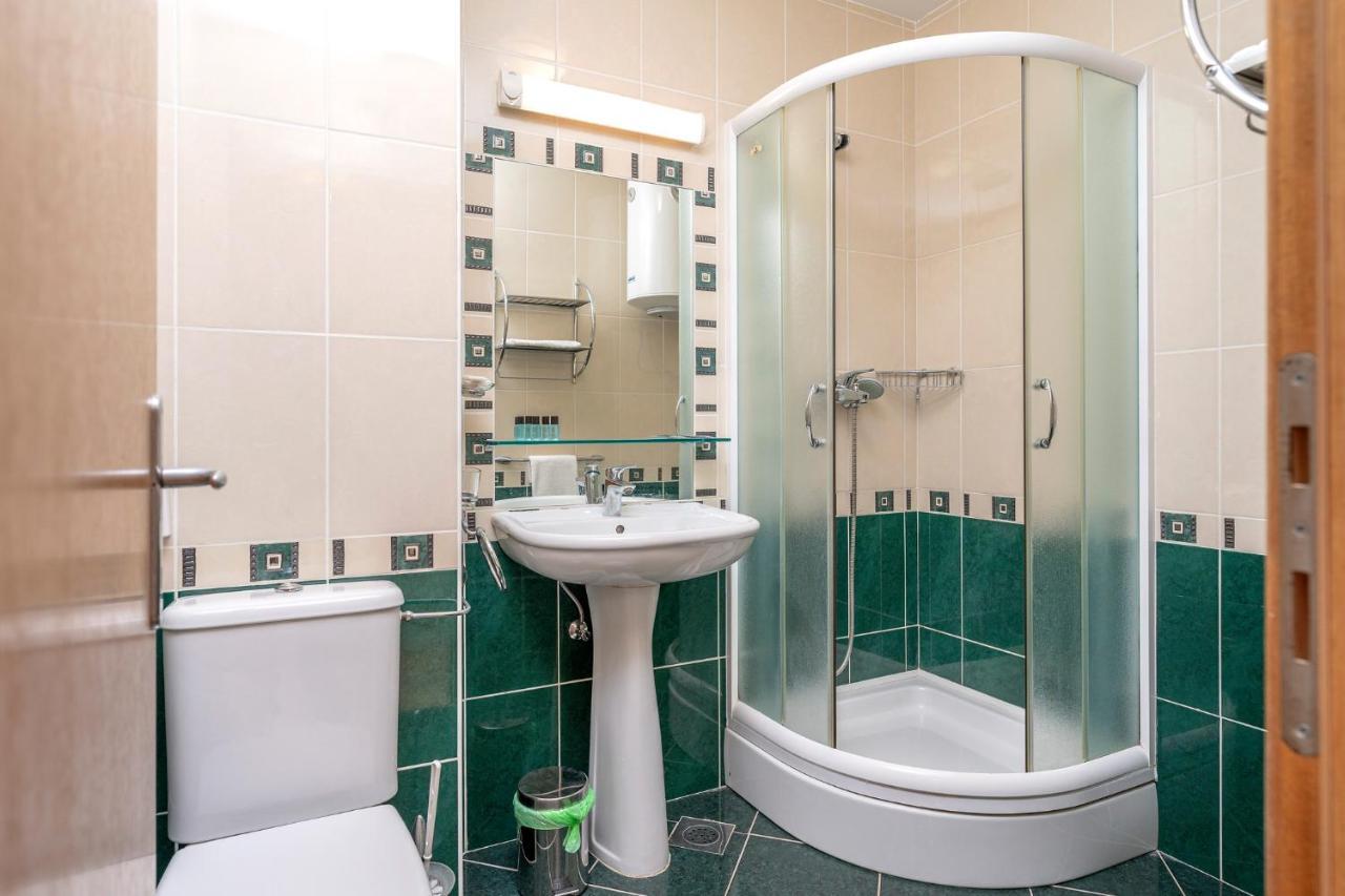 Villa Dalmatia Apartments Бол Екстериор снимка