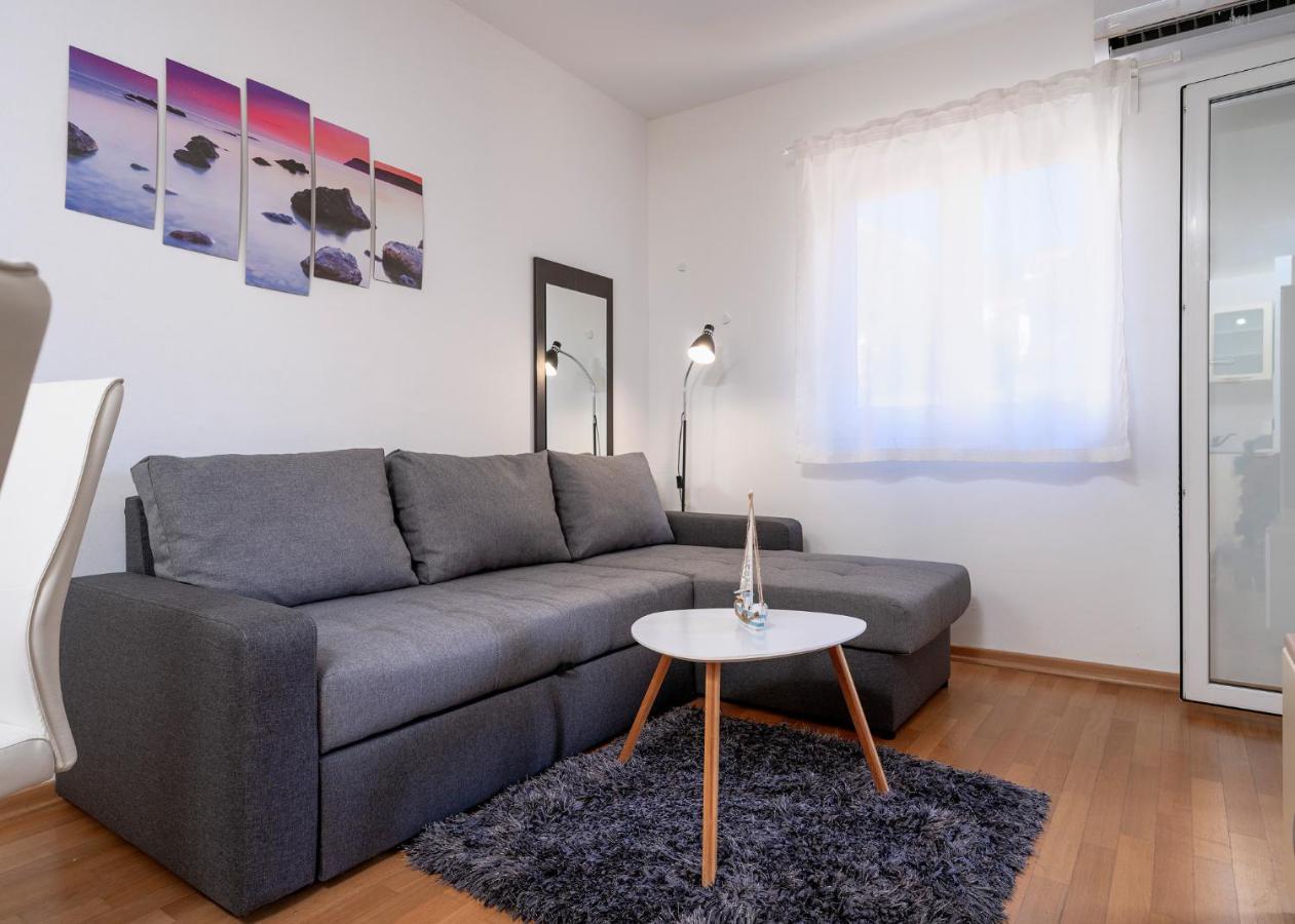 Villa Dalmatia Apartments Бол Екстериор снимка