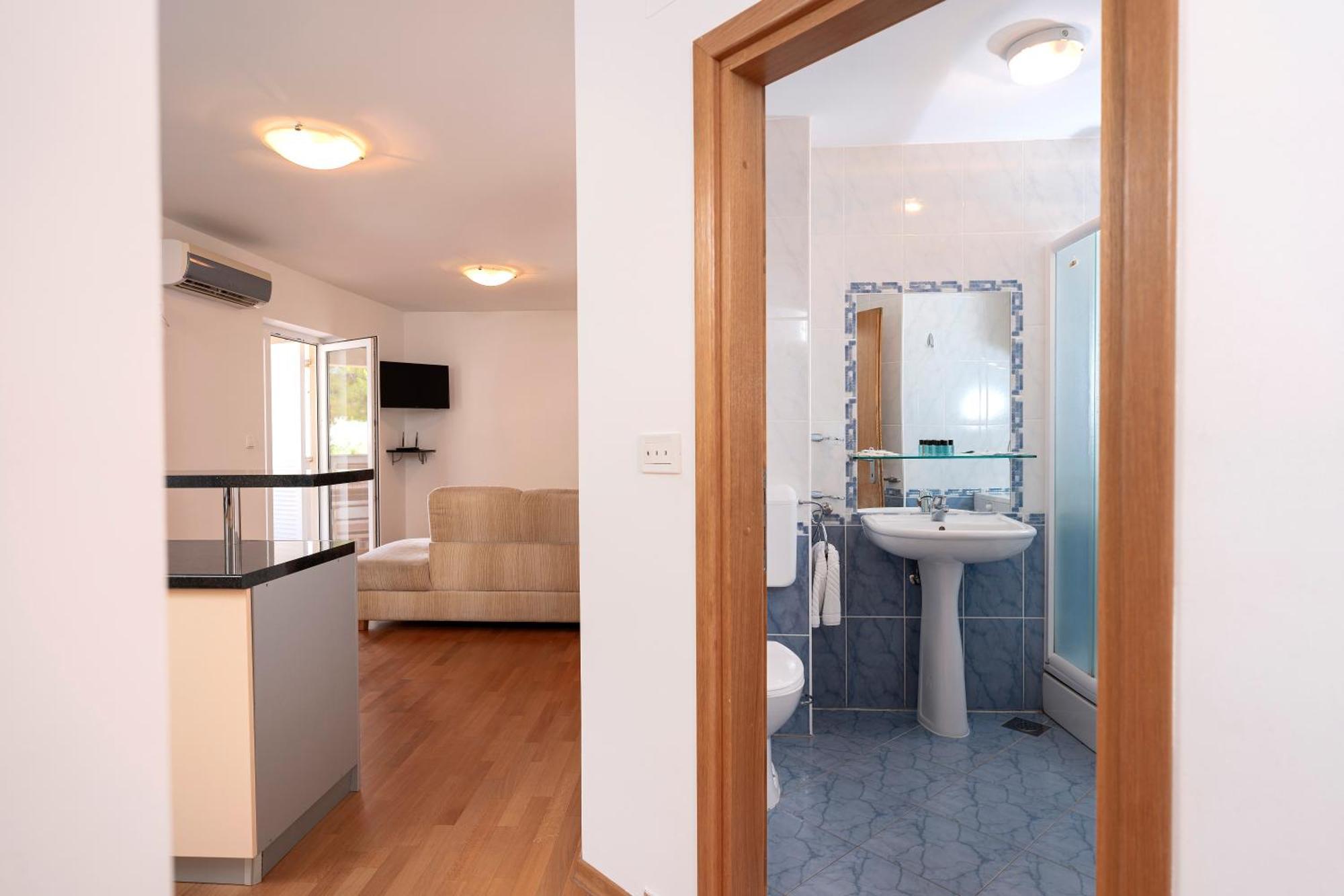 Villa Dalmatia Apartments Бол Екстериор снимка