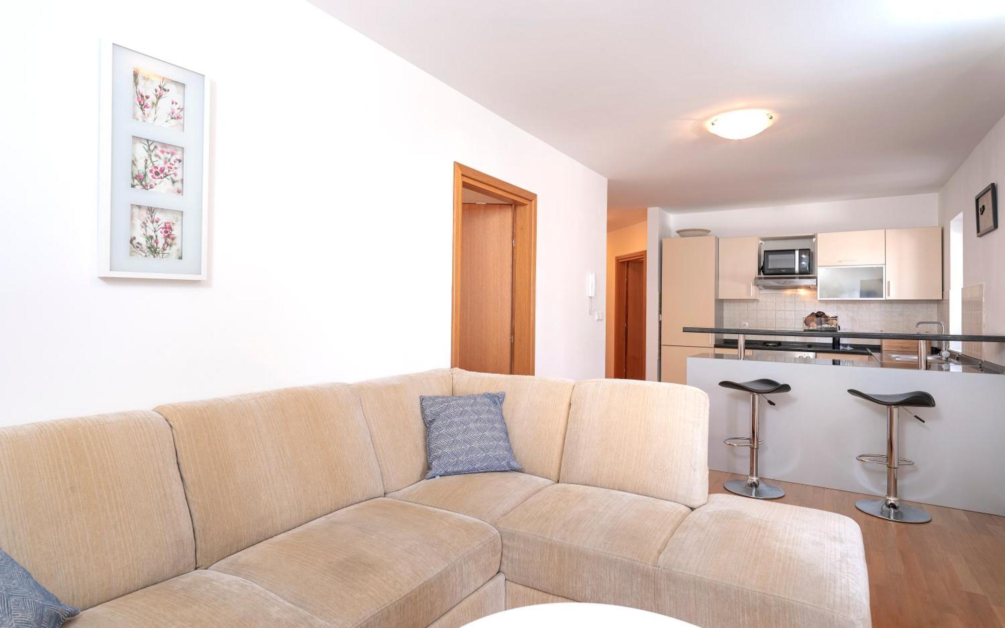 Villa Dalmatia Apartments Бол Екстериор снимка